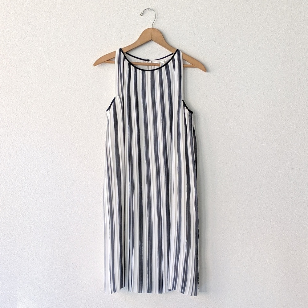 Max Studio Striped Pleatwd Shift Dress